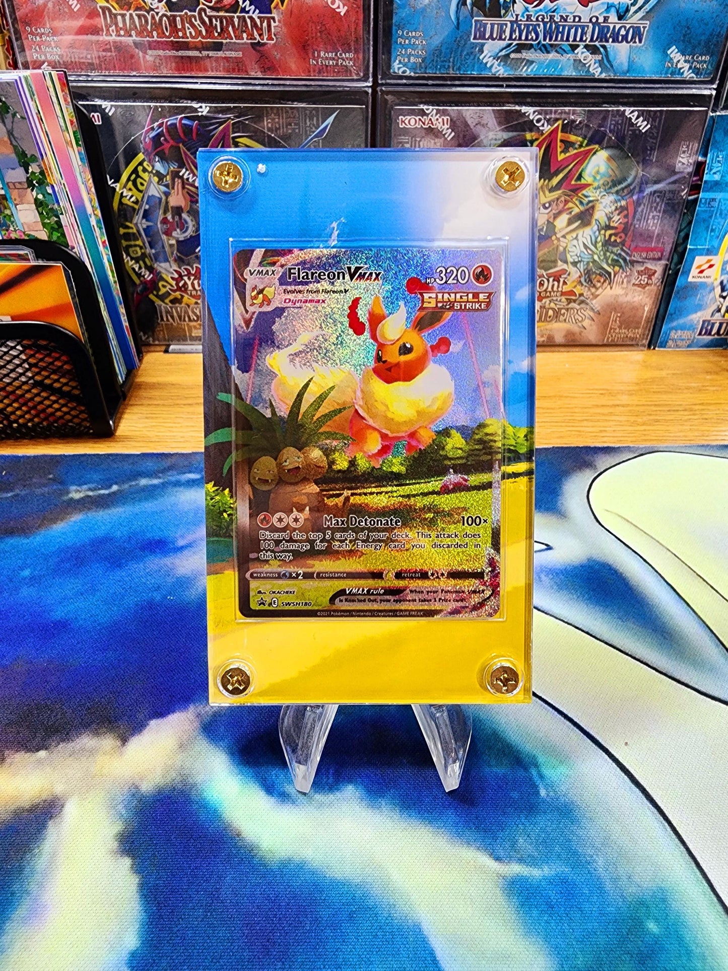 Pokemon Flareon VMAX Alt Art SWSH180 Extended Artwork Case