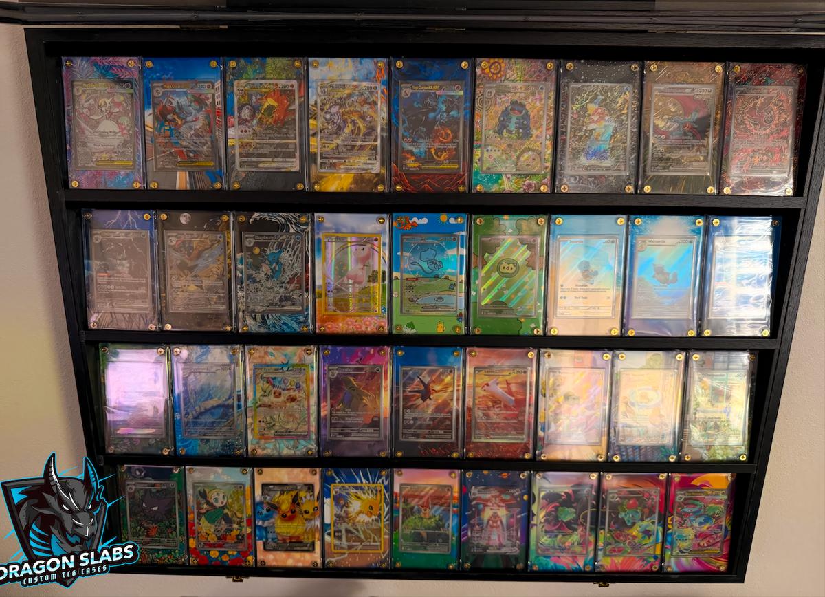 Pokemon Charizard 4/102 Classic Me: 30th Celebrations Extended Artwork Case