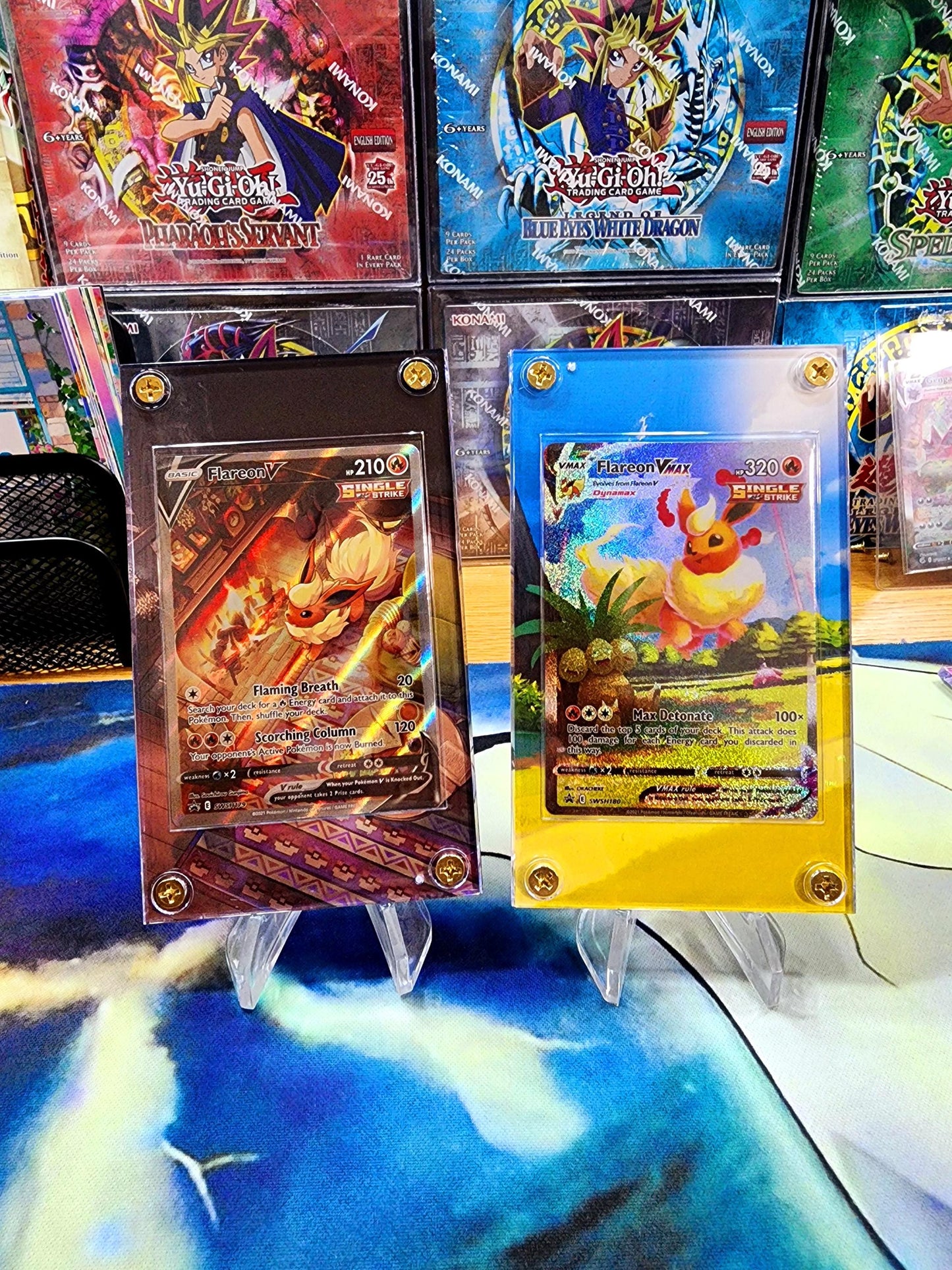 Pokemon Flareon Vmax & V Alt Art SWSH180 SWSH179 Promo Extended Artwork Cases